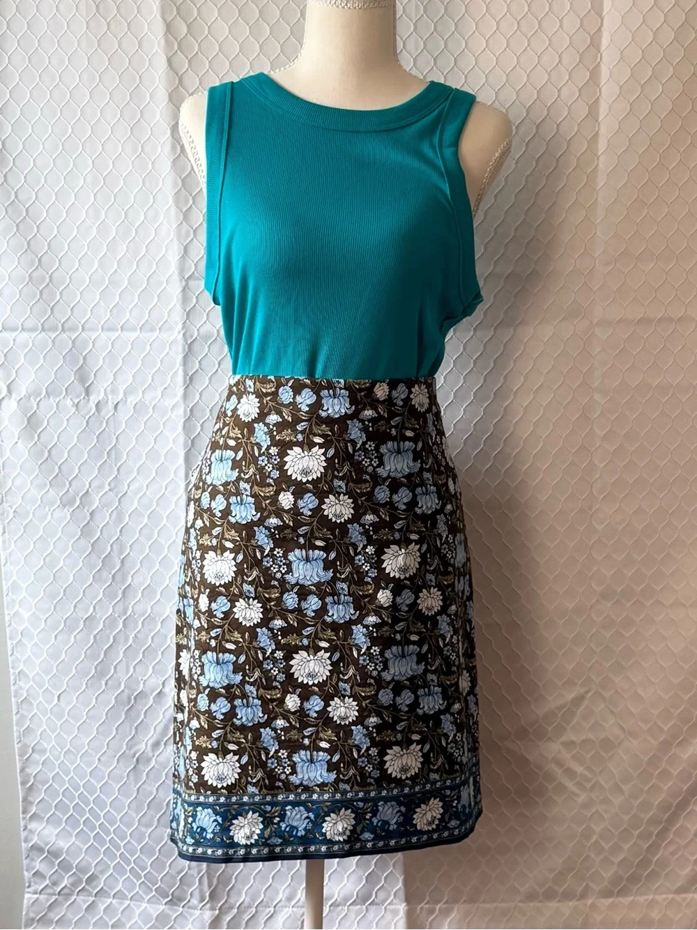 Talbots Floral Pencil Skirt Size 6 - Picture 1 of 5